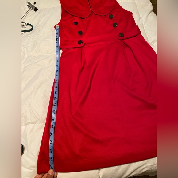 Monteau - Cute Red Retro Style Dress! M/L Metal button details & back zip - Picture 3 of 4